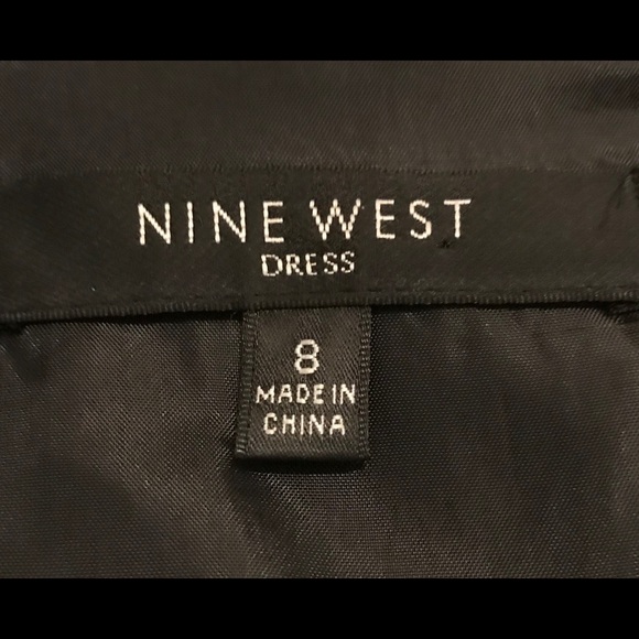 Nine West black dress, size 8. - Picture 4 of 4